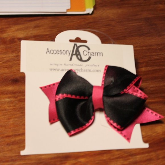 black/pink Hair Bow Accessory charm - Picture 1 of 1